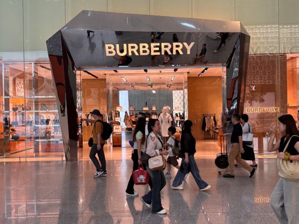 开云app官网入口网址超200家大牌首发超万款联名和独家限量确当季新品-开云(中国)Kaiyun·官方网站 登录入口